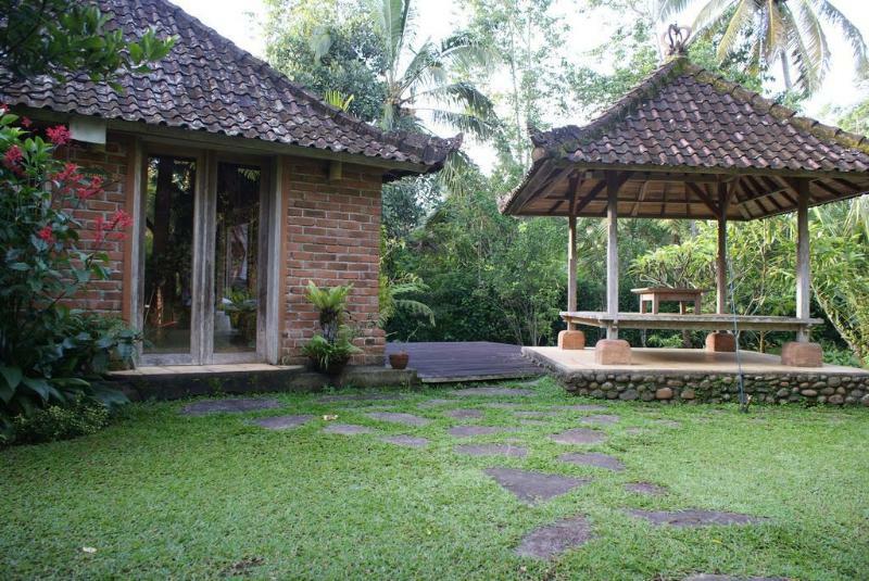 Prana Dewi Mountain Resort Джатилувих Экстерьер фото