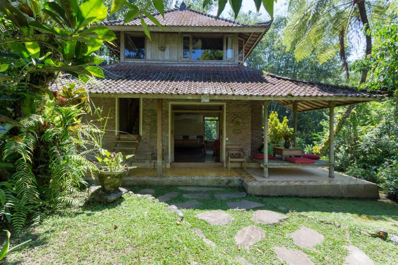 Prana Dewi Mountain Resort Джатилувих Номер фото